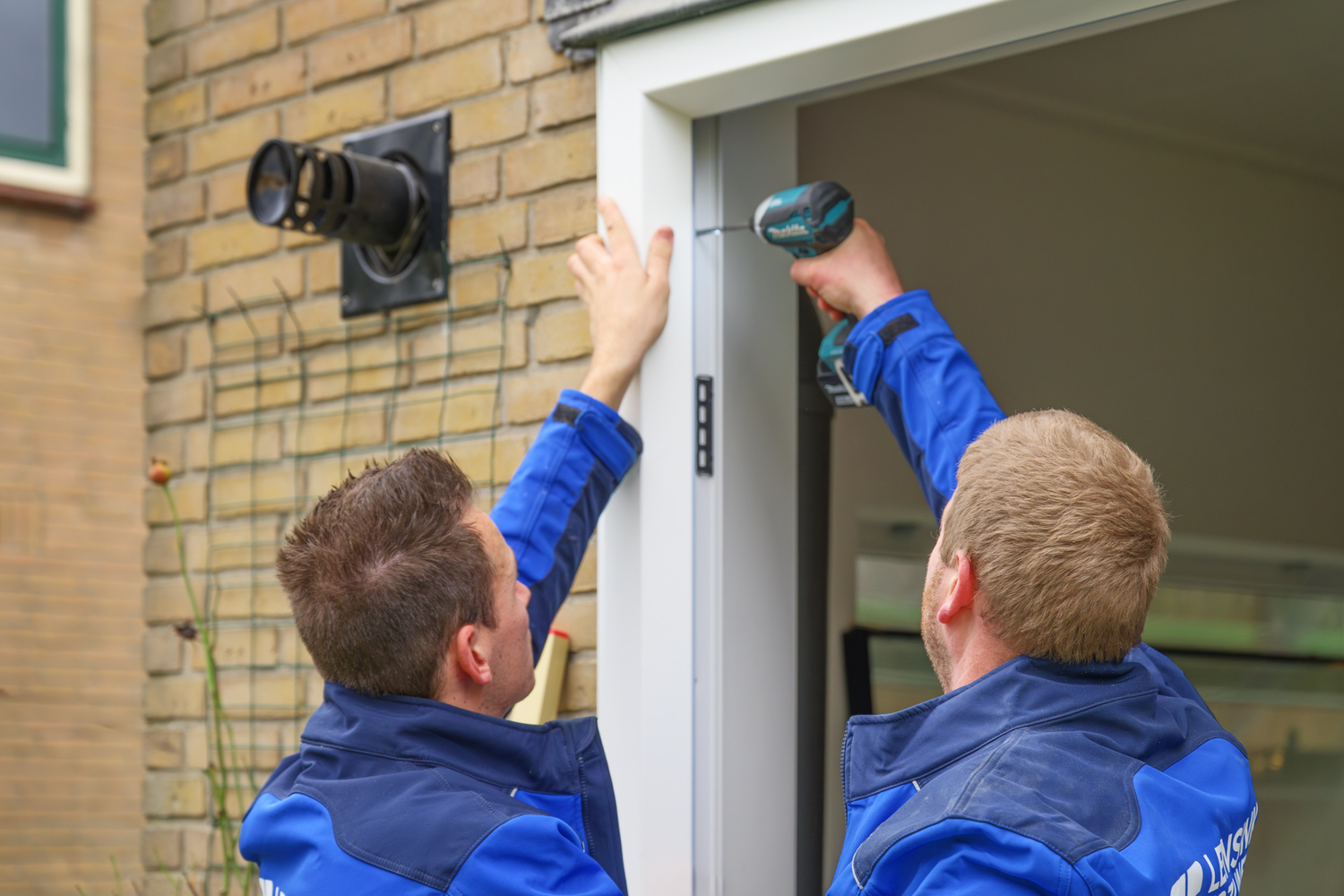 Hoe we onze kozijnen nóg beter maken met een blowerdoortest - Lensink Kozijnen