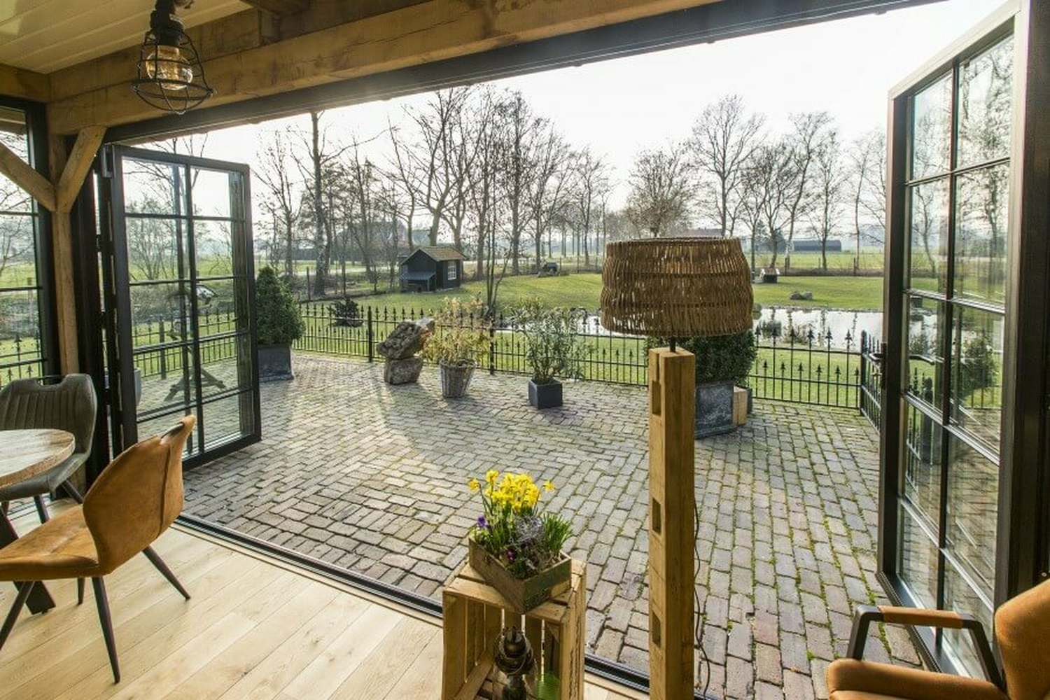Overkapping glazen pui aluminium gelderland