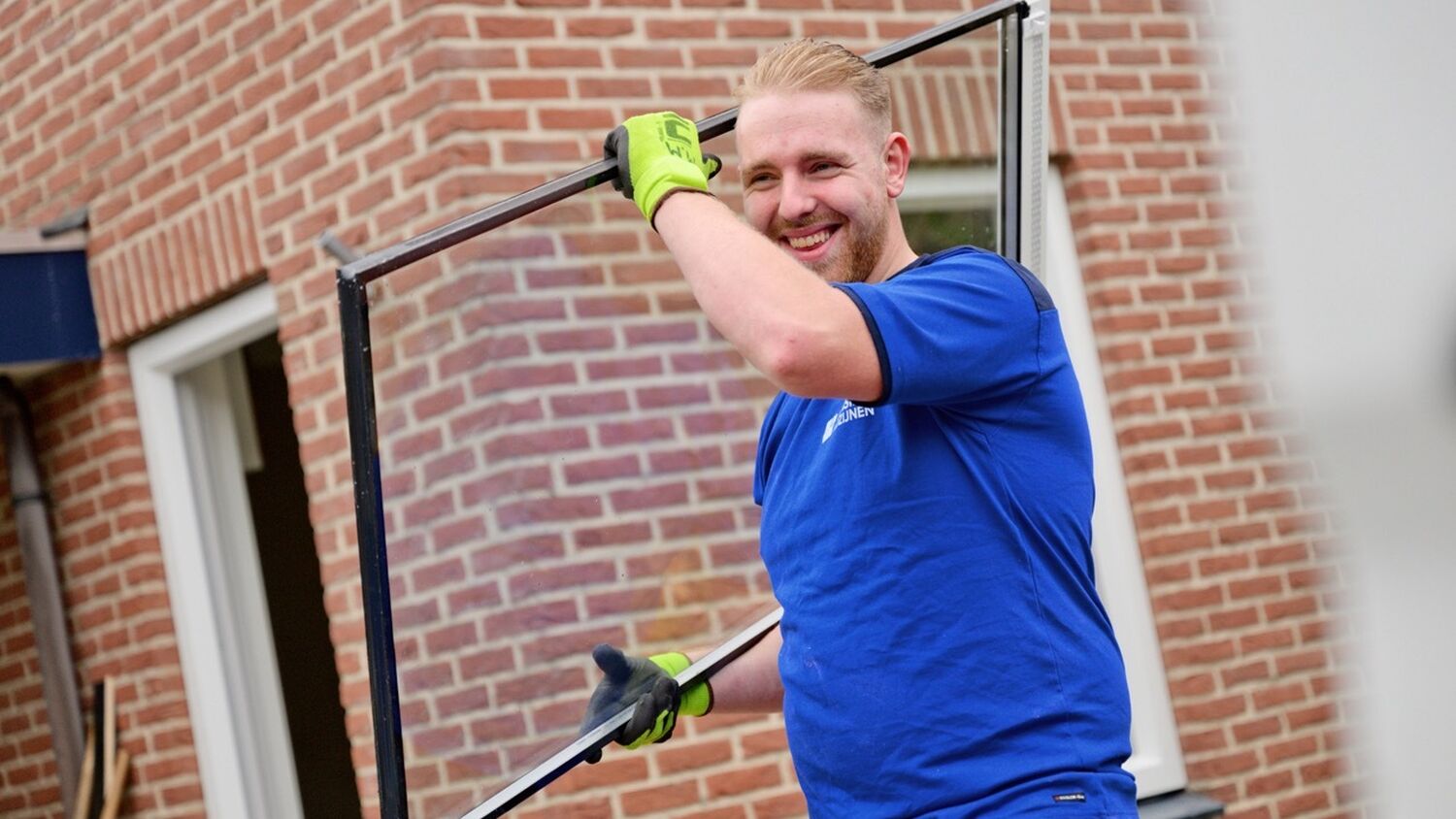 Lensink Kozijnen - Dé specialist voor het produceren en monteren van aluminium en kunststof kozijnen